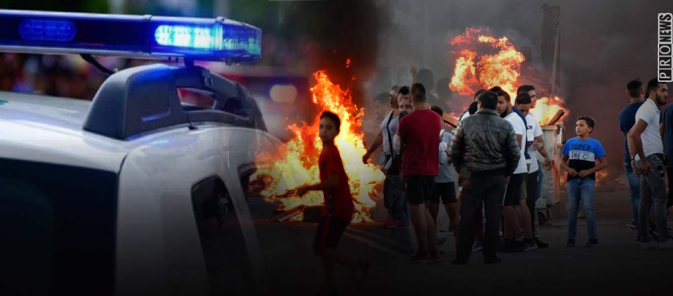 Εξέγερση Ρομά: Στήνουν μπλόκα και βάζουν φωτιές – Κλειστή η Εθνική Οδός Κορίνθου-Πατρών (upd)