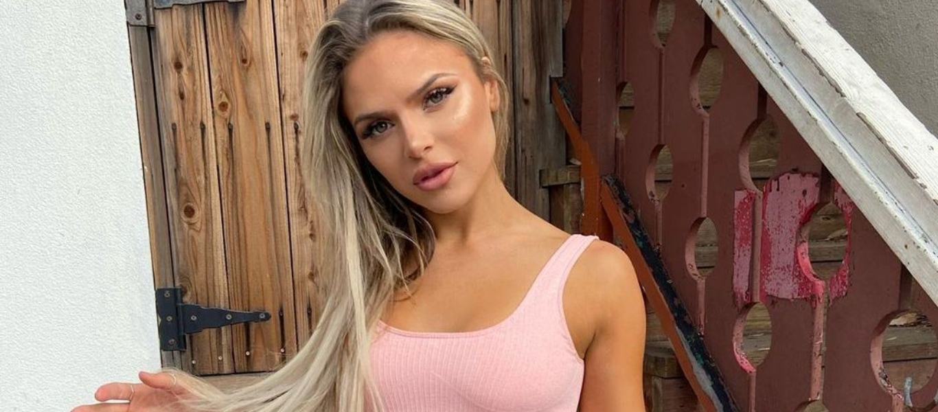 Hannah Sanders: Το εντυπωσιακό μοντέλο με τις πόζες που προκαλούν… εγκεφαλικά (φώτο)