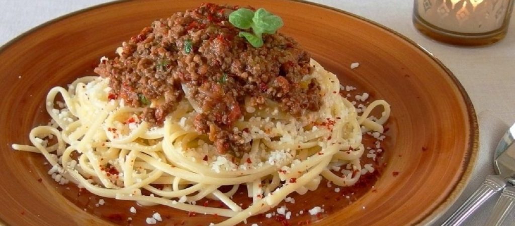 Μακαρόνια με κιμά κι άλλοι 6 συνδυασμοί τροφών που βλάπτουν την υγεία σας