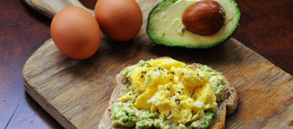 Αυτές οι τρεις τροφές ενώ τις καταναλώνεις σε βοηθούν να χάσεις θερμίδες