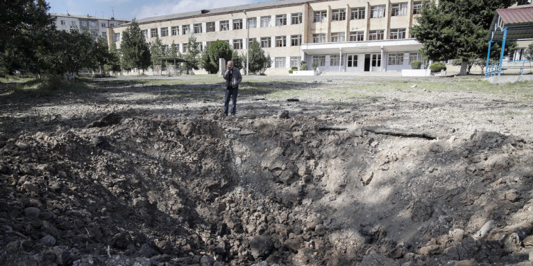Ναγκόρνο – Καραμπάχ: Βομβαρδισμοί Τούρκων και Αζέρων στο μαρτυρικό Στεπανακέρτ