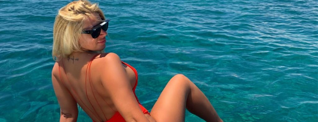 Η Ρεγγίνα Γκαϊνά μας δείχνει το εκπληκτικό κορμί της! (φώτο)