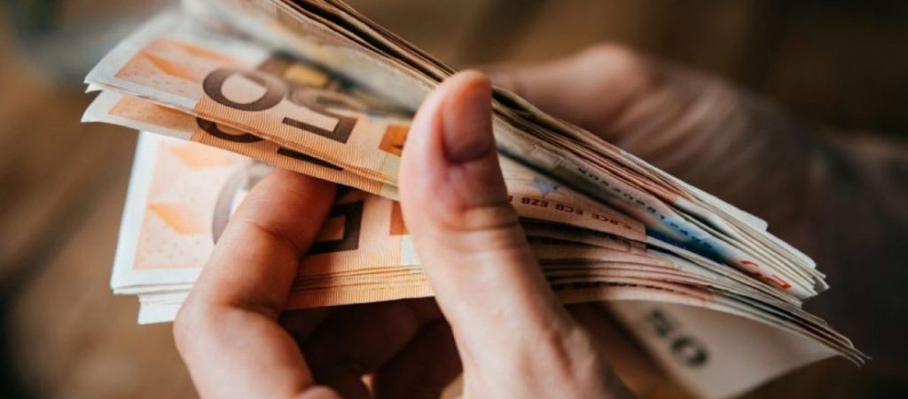 Επίδομα 534 ευρώ: Ξεκίνησαν οι αιτήσεις για εργαζόμενους και εργοδότες