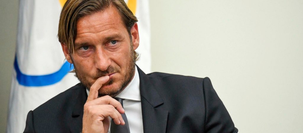 Πενθεί η οικογένεια του Φραντσέσκο Τότι – Έφυγε από την ζωή ο πατέρας του (φώτο)