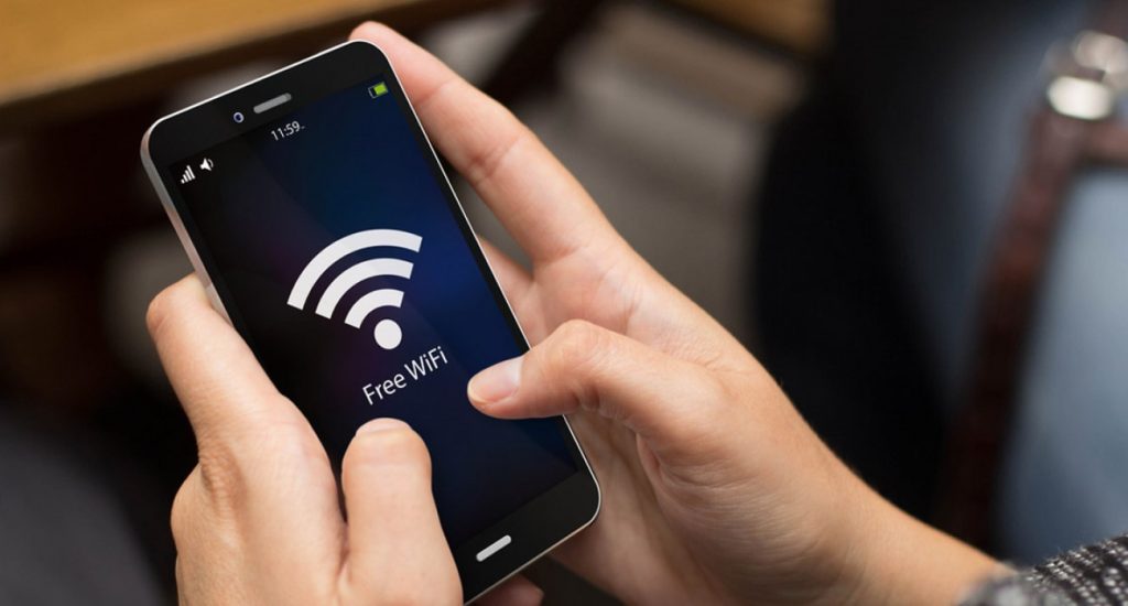 WiFi4GR: Στην τελική ευθεία ο διαγωνισμός για δωρεάν ίντερνετ σε δημόσιους χώρους