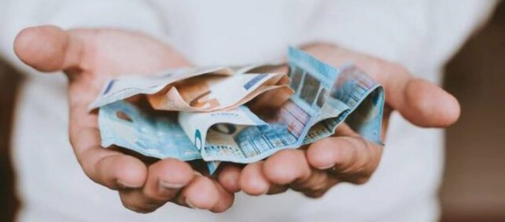 Αναδρομικά: Αναλυτικά οι ημερομηνίες που θα καταβληθούν – Τι θα γίνει με τους διπλοσυνταξιούχους