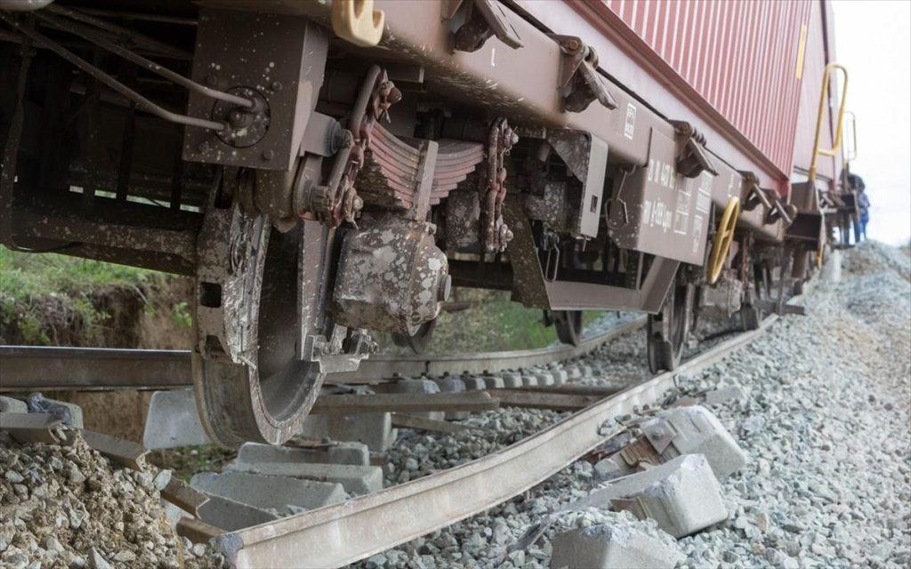 Εκτροχιασμός βαγονιού τρένου του ΟΣΕ στη Χαλκίδα – Δεν υπήρξαν τραυματίες