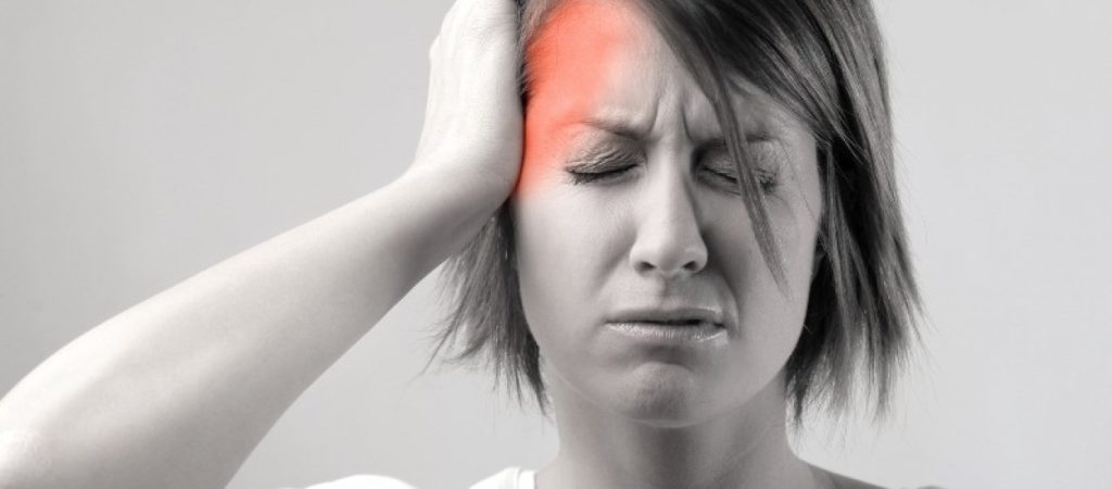 Ημικρανία: Aυτές είναι οι τροφές που την προκαλούν