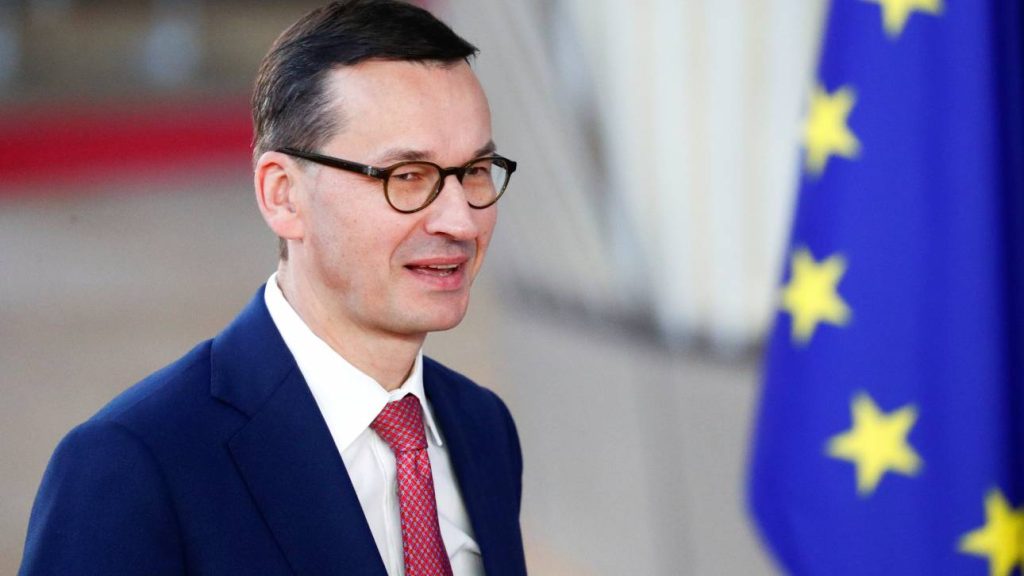 Πολωνία: Σε καραντίνα ο πρωθυπουργός – Ήρθε σε επαφή με άτομο που βρέθηκε θετικό