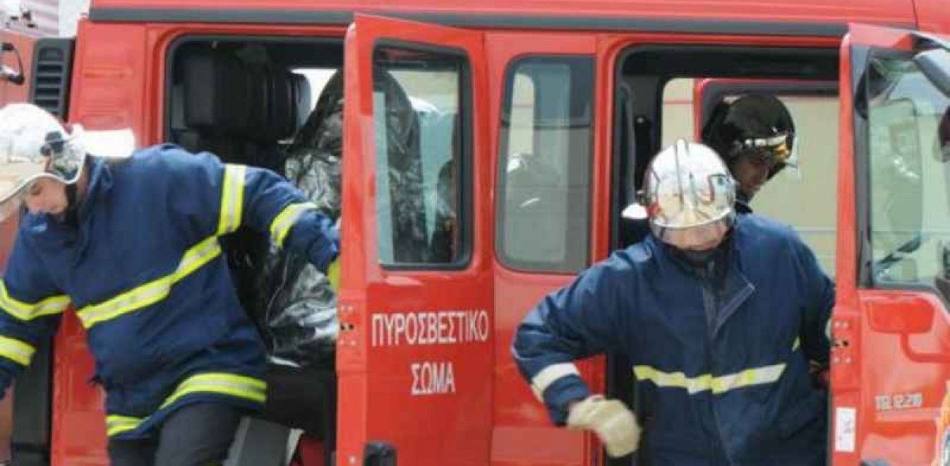 Φωτιά στο Σπατατζίκι Αττικής – Ακινητοποιήθηκε η αμαξοστοιχία 53 για λόγους ασφαλείας