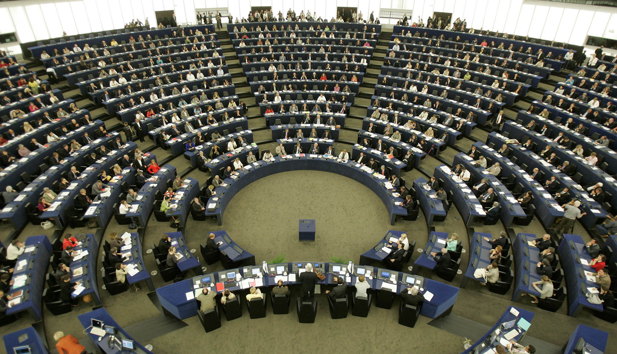 Με τηλεδιάσκεψη η σύνοδος του Ευρωπαϊκού Κοινοβουλίου τη Δευτέρα – Η ανακοίνωση του Ν.Σασόλι