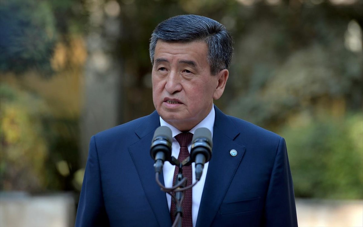 Πολιτική κρίση στο Κιργιστάν – Παραιτήθηκε ο πρόεδρος Σ.Ζεενμπέκοφ