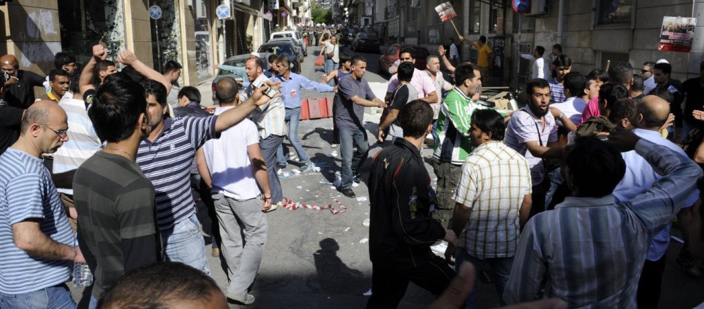Οι αλλοδαποί πληθυσμοί σέρνουν την Αττική σε lockdown στα πρότυπα της Κοζάνης