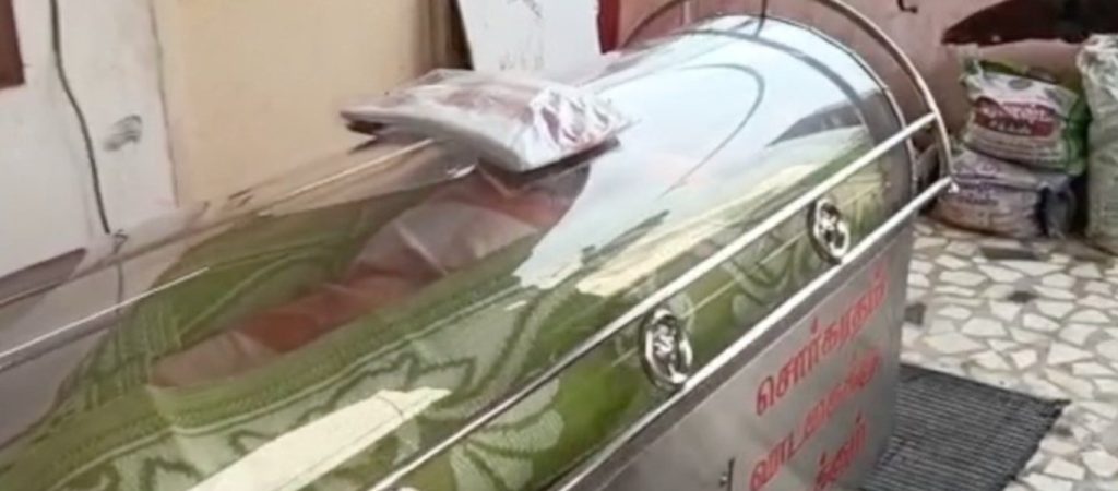Οικογένεια θεώρησε άνδρα νεκρό και τον έβαλε σε καταψύκτη – 20 ώρες μετά ο 74χρονος ανέπνεε κανονικά (βίντεο)