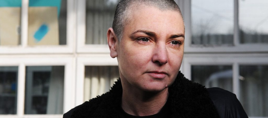 Η Sinead O’ Connor στα όρια της λιμοκτονίας – Εκλιπαρεί για ένα πιάτο φαγητό