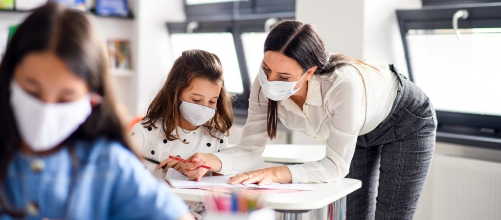 Νέα «μάσα» με τις μάσκες: Πλήρωσαν τις άχρηστες και τώρα ξαναπληρώνουν για άλλες