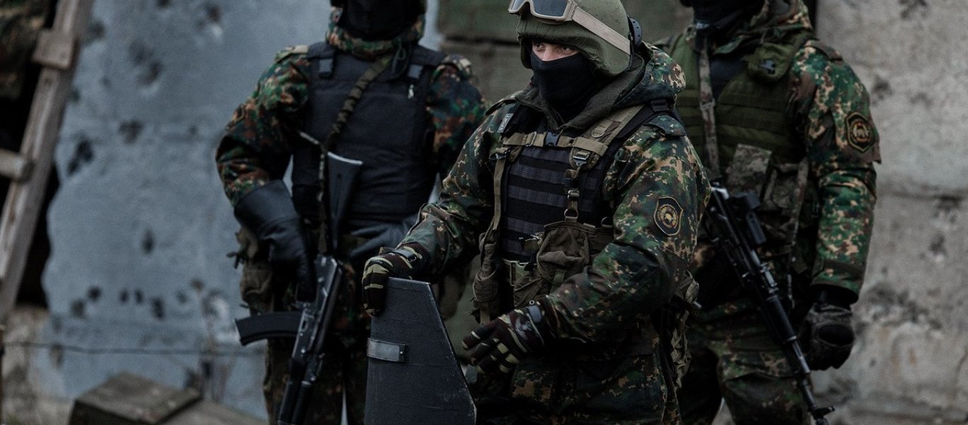 Ρώσοι κολυμβητές μάχης σε κοινή δράση με τις ειδικές δυνάμεις του Στόλου του Ειρηνικού (βίντεο)