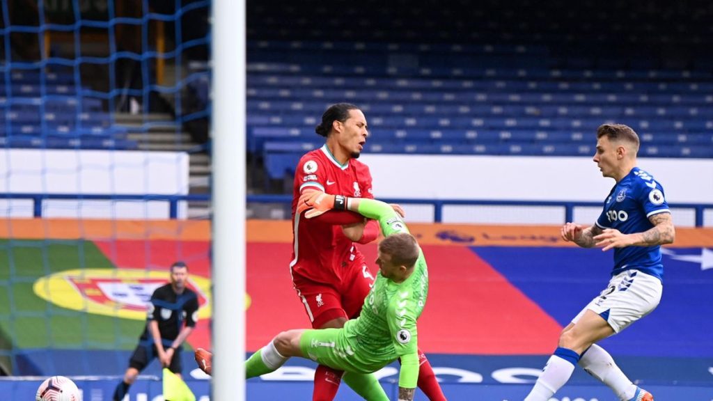 Premier League: Κρατάει γερά η Έβερτον – Ισοπαλία (2-2) με την Λίβερπουλ