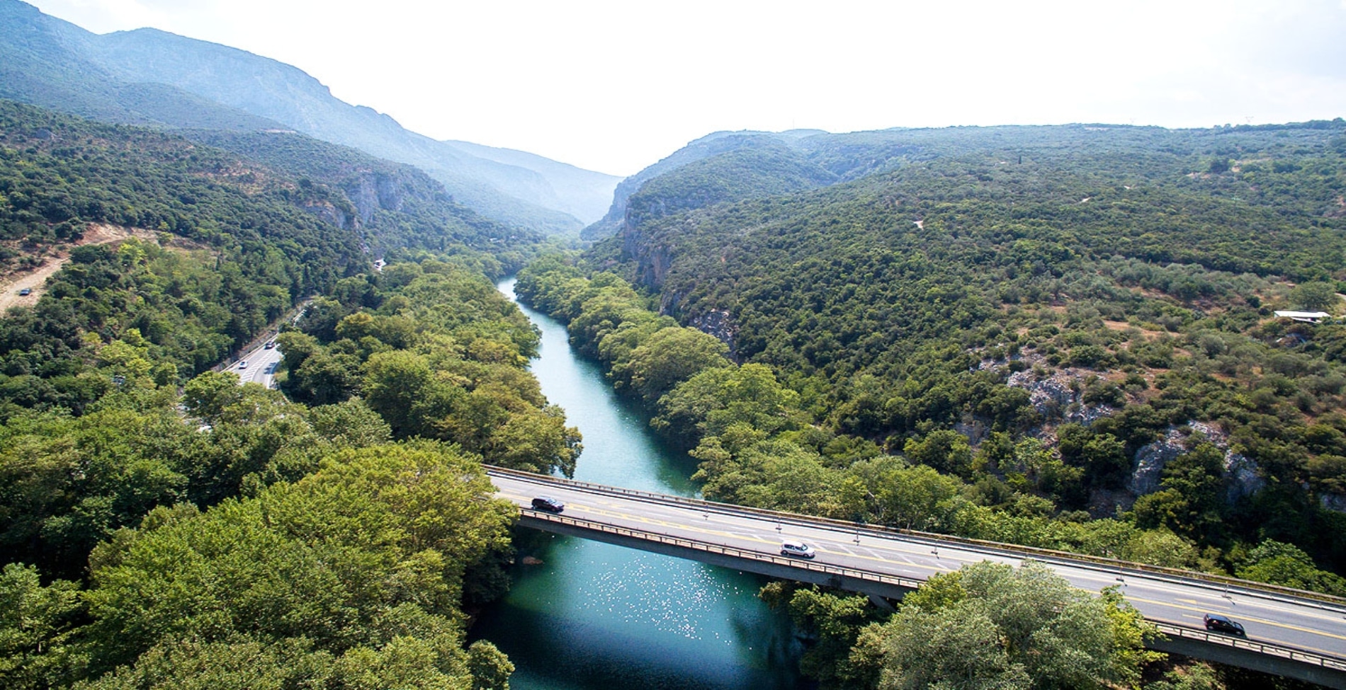«Μαγικό» τοπίο: Η παραμυθένια κοιλάδα της Ελλάδας μήκους 10 χιλιομέτρων