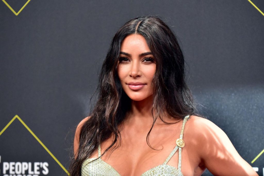 Πιο διαφανές δεν γίνεται: Η Kim Kardashian φόρεσε το πιο αποκαλυπτικό φόρεμα που υπάρχει (φωτο)