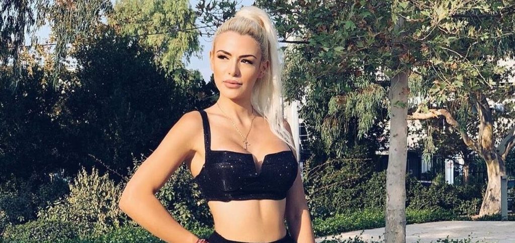 Η Στέλλα Μιζεράκη έχει πίσω όψη… που «ζαλίζει» (φώτο)