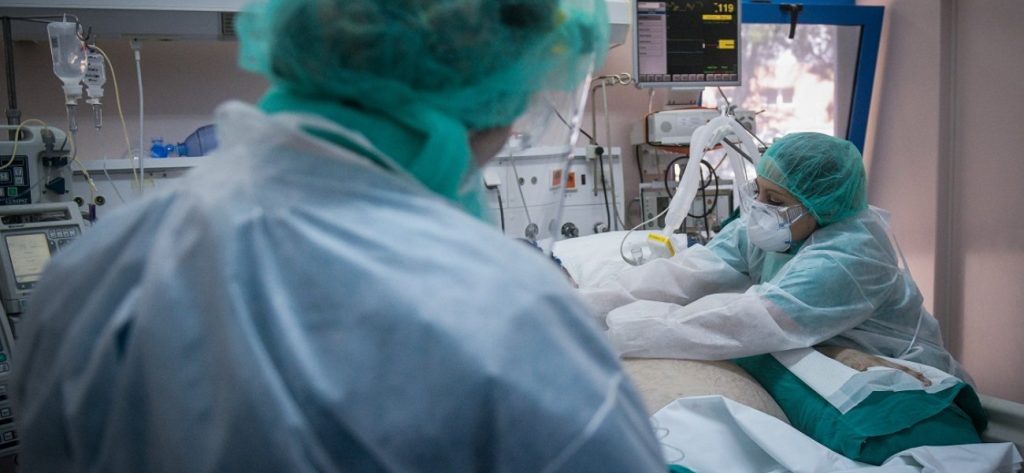 Κατέληξε ένας 87χρονος στο «Ασκληπιείο» – Στους 513 οι νεκροί στην Ελλάδα