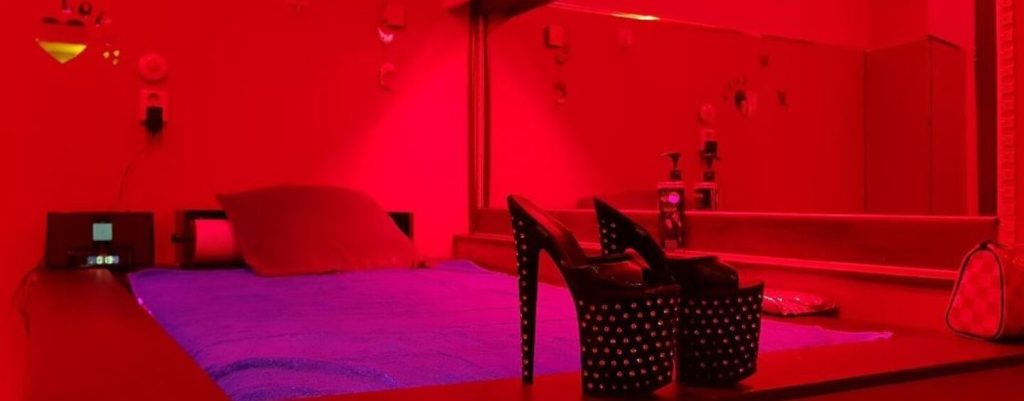 Θεσσαλονίκη: Ο κορωνοϊός βάζει «λουκέτο» στους οίκους ανοχής – «Δεν πατάει ψυχή» λένε οι ιδιοκτήτες