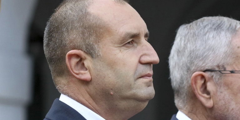 Σε καραντίνα ο πρόεδρος της Βουλγαρίας, Ρούμεν Ράντεφ – Ηρθε σε επαφή με κρούσμα