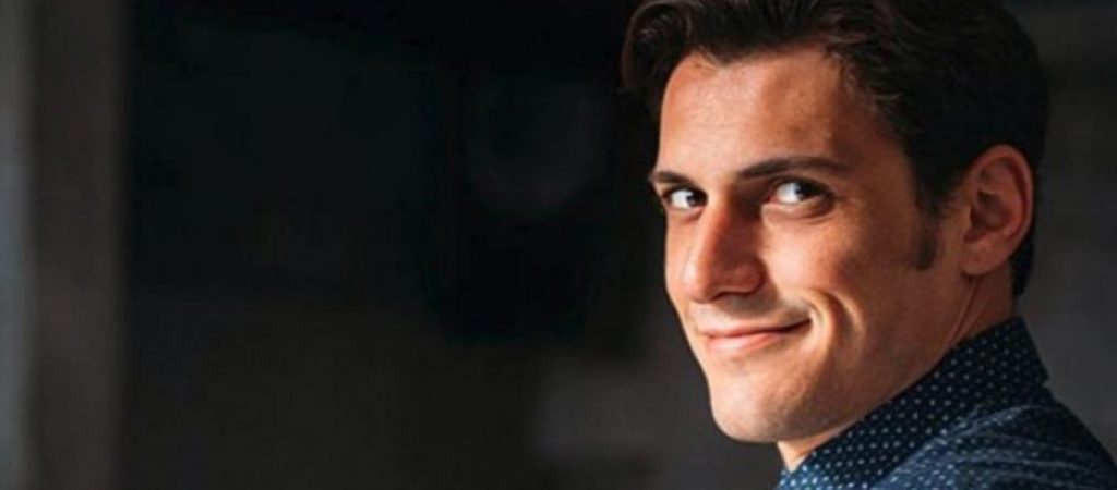 Ο Σ.Σβήγκος δηλώνει άθεος: «Κοροϊδία ο γάμος σε εκκλησία» – Βάφτισε όμως το παιδί του (βίντεο)