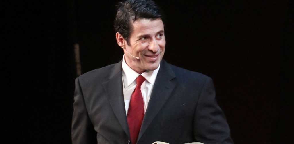 Ο Αλέξης Γεωργούλης ξεκαθαρίζει: «Δεν ψήνω το ψάρι και από τις δυο πλευρές – Δεν κοιμήθηκα με κανέναν κύριο» (βίντεο)