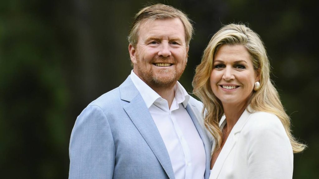 Ολλανδία: Το βασιλικό ζεύγος απολογείται ξανά για τις διακοπές του στην Ελλάδα (βίντεο)