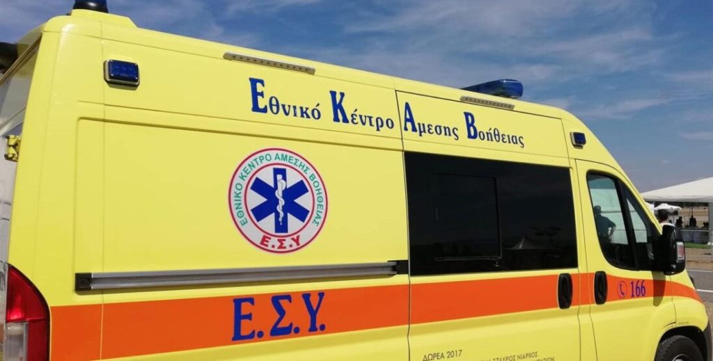 Σαντορίνη: Θανατηφόρο τροχαίο – Άνδρας πέθανε στο ασθενοφόρο κατά τη μεταφορά του στο νοσοκομείο