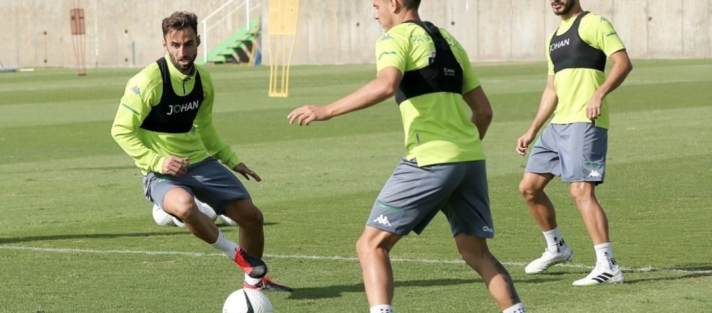 Παναθηναϊκός: Σκέψεις για 4-4-2 και βασικό στο κέντρο τον Μαουρίσιο