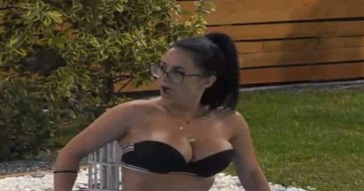 Big Brother: Η Χριστίνα Ορφανίδου εκτός σπιτιού – Οι πανηγυρισμοί και ο σχολιασμός «καραγκιόζης» (βίντεο)