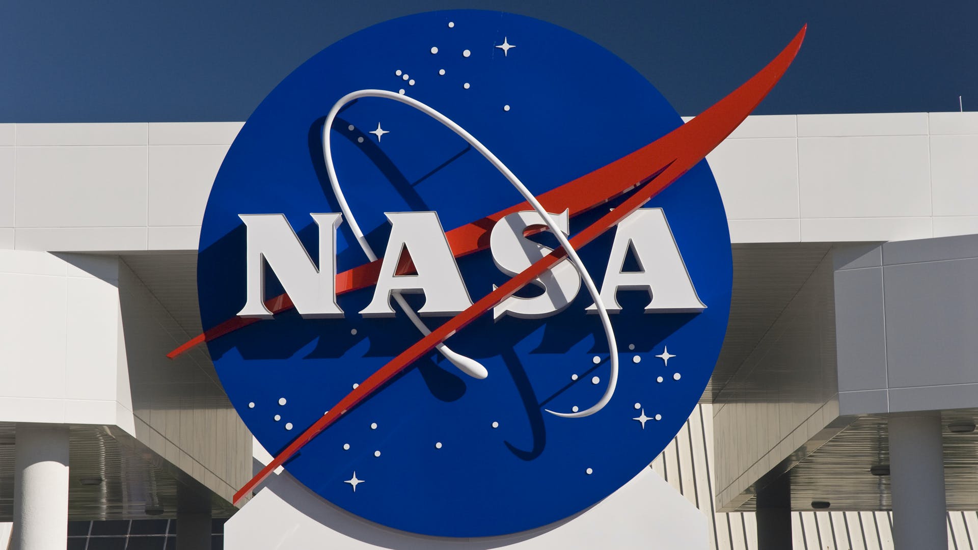 NASA: Ανακοινώνει «συναρπαστική ανακάλυψη» για τη Σελήνη