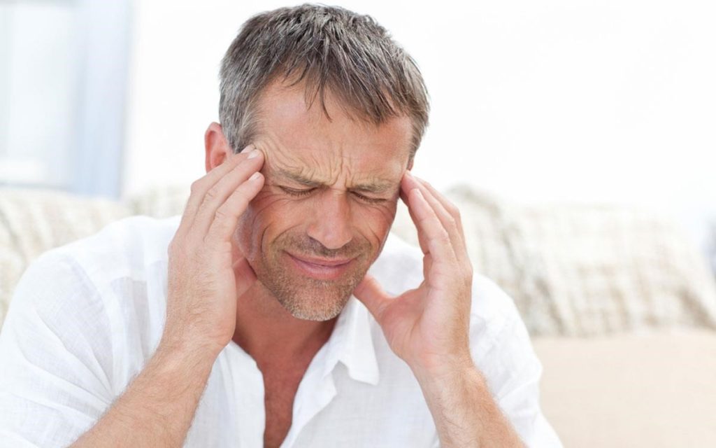 Ημικρανία: Οι τροφές και τα ποτά που την επιδεινώνουν