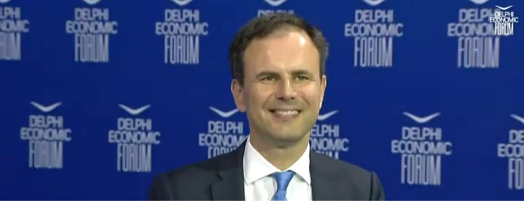 Διευθυντής γραφείου Κ.Μητσοτάκη: «Οι γονείς πρέπει να αποδεχτούν την ομοφυλοφιλία των παιδιών τους»