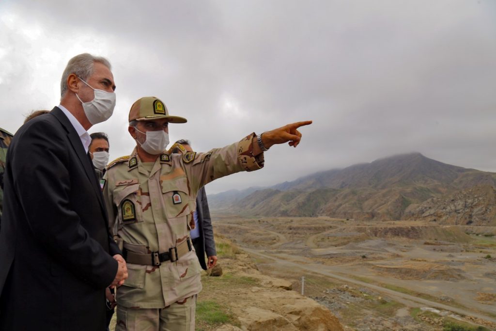 Ο διοικητής των Φρουρών της Επανάστασης του Ιράν πραγματοποίησε αιφνιδιαστική επίσκεψη στα σύνορα με το Αρτσάχ (βίντεο)