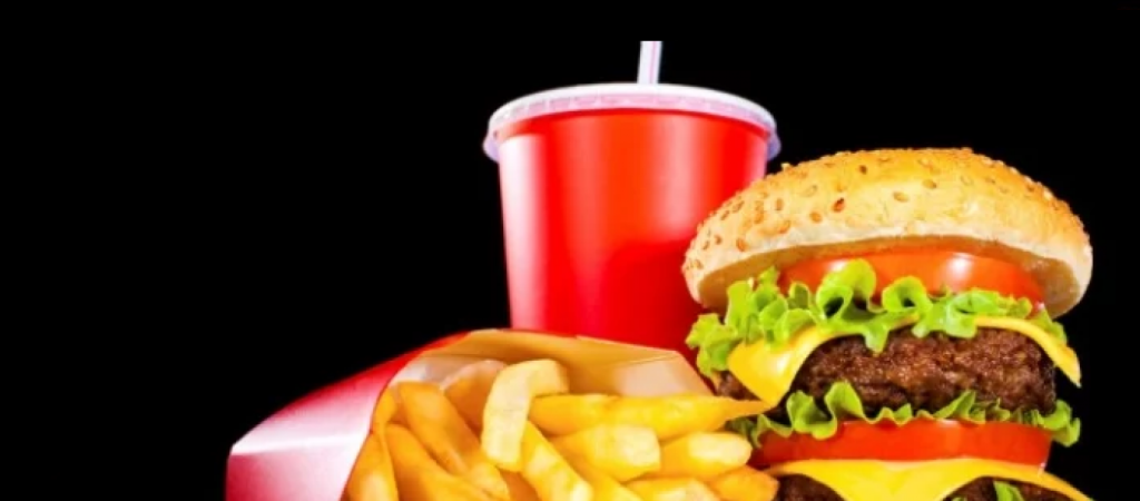 Τέσσερα μυστικά για να μην πάρετε όλες τις θερμίδες από ένα μεγάλο γεύμα