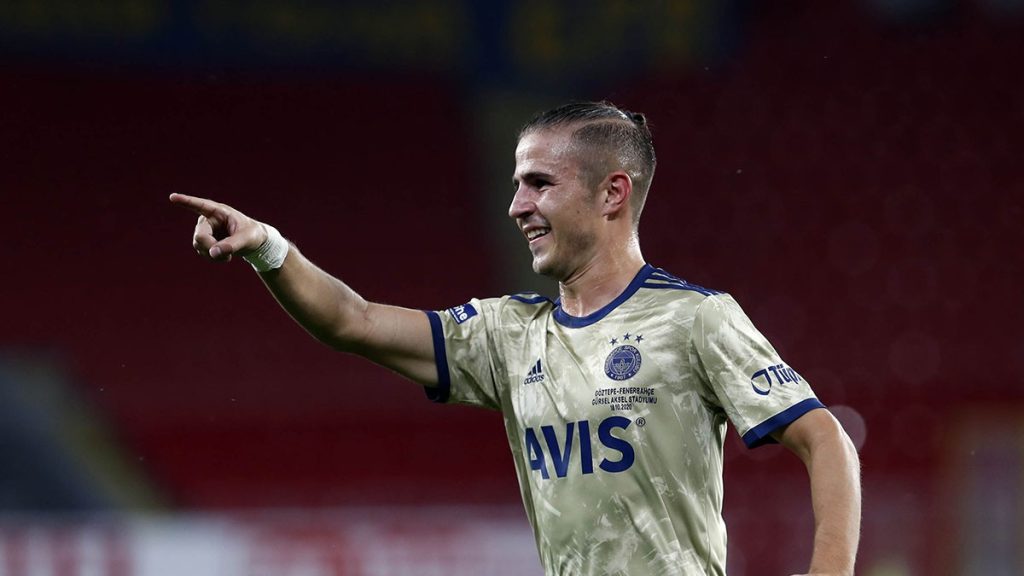 Οι Τούρκοι «προσκυνούν» τον Δ.Πέλκα: «Θα γίνει μύθος της Φενέρ»