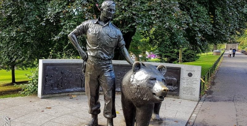 H αρκούδα που είχε αξίωμα στο στρατό