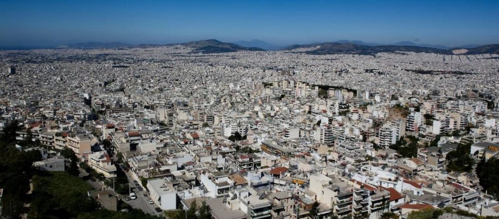 ΟΑΕΔ: Πώς θα δοθούν δωρεάν σπίτια από τον πρώην ΟΕΚ σε ευάλωτα νοικοκυριά