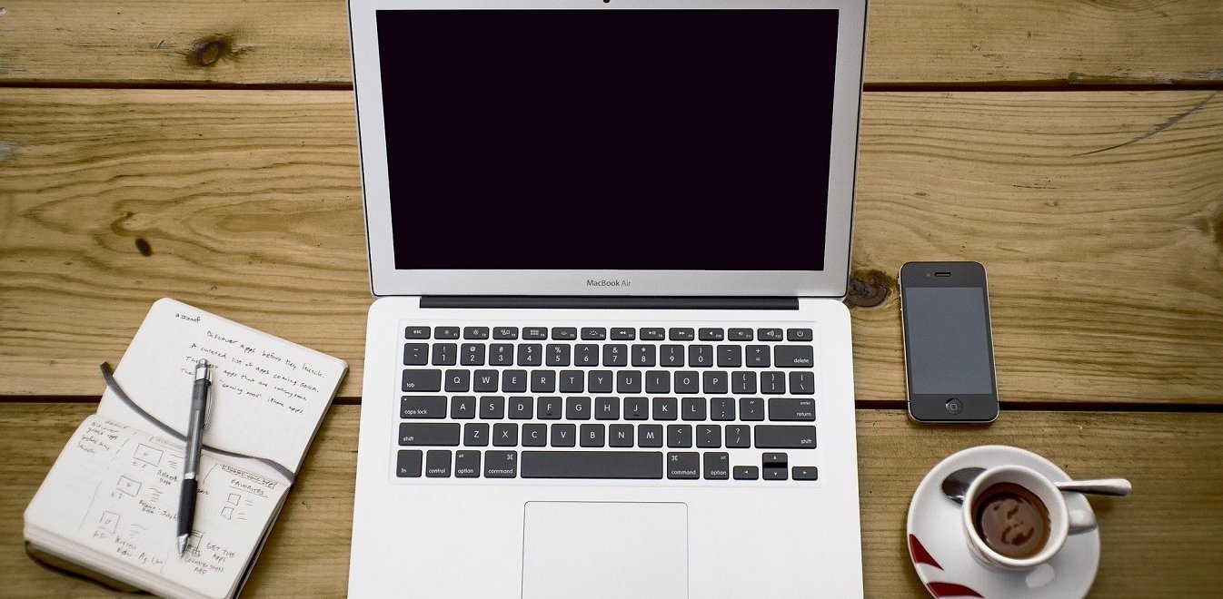 ΚΥΑ: Παρατείνεται η υποχρεωτική τηλεργασία για το 40% των εργαζομένων στην Αττική