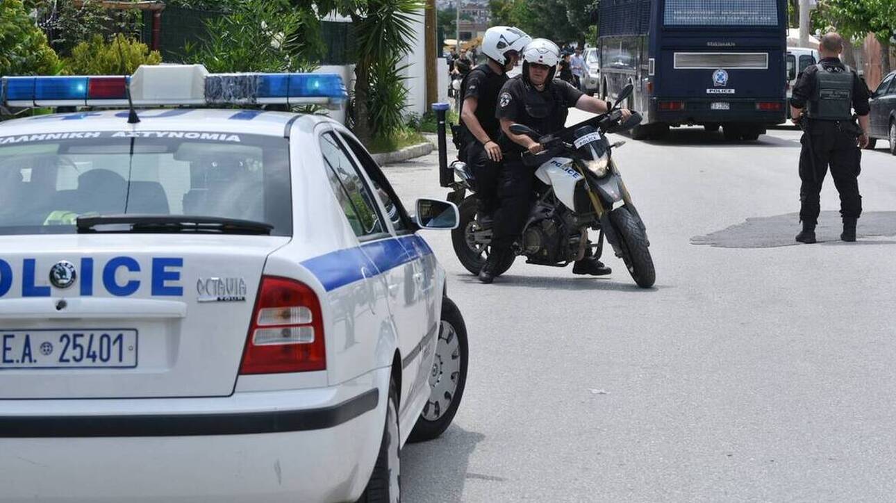Στη Λαμία ψάχνουν τον Μπαγκλαντεσιανό που κατηγορείται για τη διπλή δολοφονία στα Χανιά
