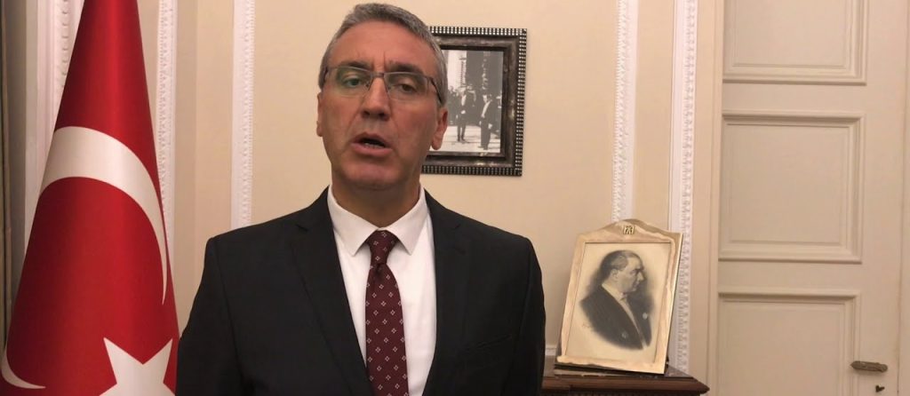 Προκλητικότατος ο Τούρκος πρέσβης: «Δημοκρατία είναι η χώρα που έφερε στην Κύπρο την Ειρήνη και την ηρεμία»! (βίντεο)