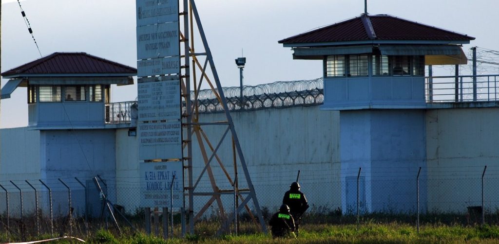 «Λαβράκι» έβγαλε η έρευνα στις φυλακές Τρικάλων – Εντοπίστηκαν ναρκωτικά & αυτοσχέδια μαχαίρια (φώτο-βίντεο)