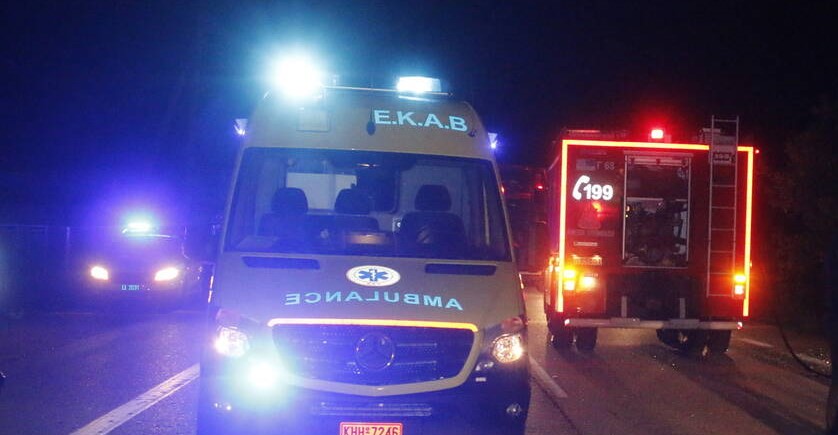 Αθηνών – Λαμίας: Τροχαίο με δυο τραυματίες στο ύψος της Βαρυμπόμπης (φωτό)