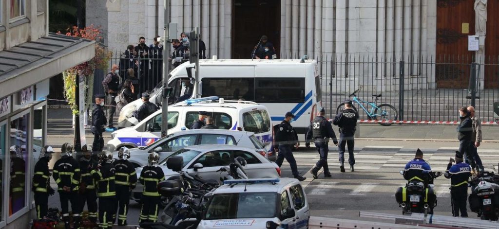 Νίκαια: Ο μακελάρης έφτασε με το τρένο στην πόλη και άλλαξε ρούχα πριν από την επίθεση (βίντεο)