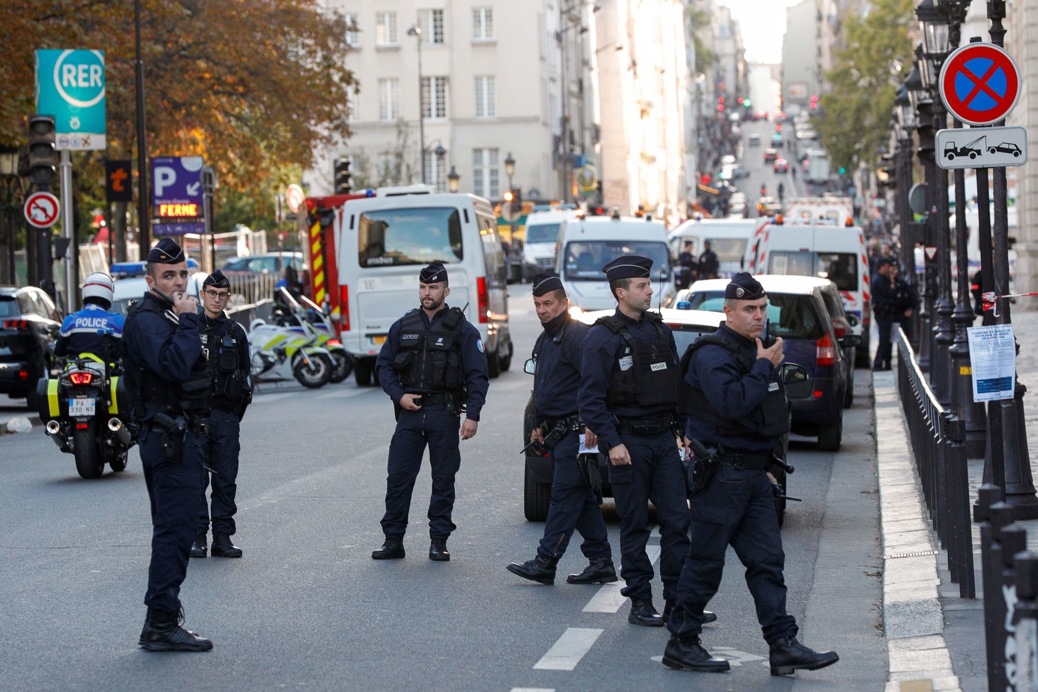 Τρεις νεκροί από επίθεση εξτρεμιστή μουσουλμάνου  στη γαλλική Νίκαια – Αποκεφάλισε άνδρα & γυναίκα μέσα σε εκκλησία!