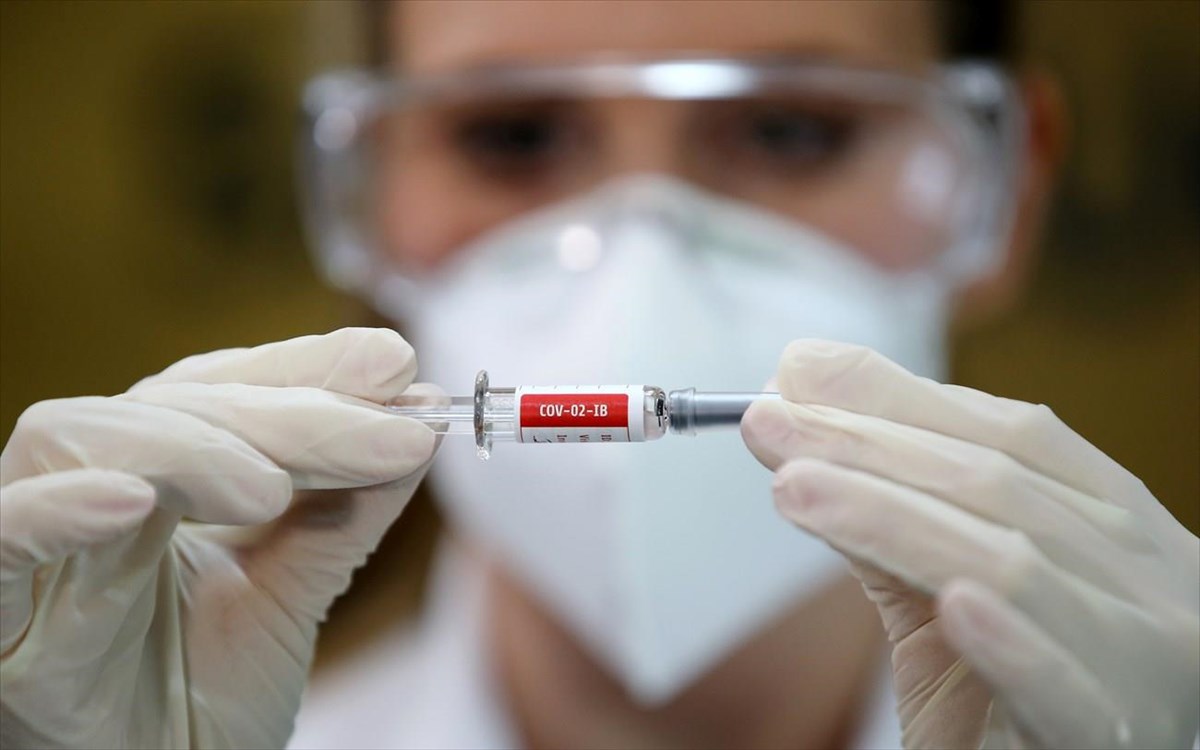 Εμβόλιο Pfizer: Η Βρετανία πιστεύει ότι θα είναι έτοιμο πριν τα Χριστούγεννα